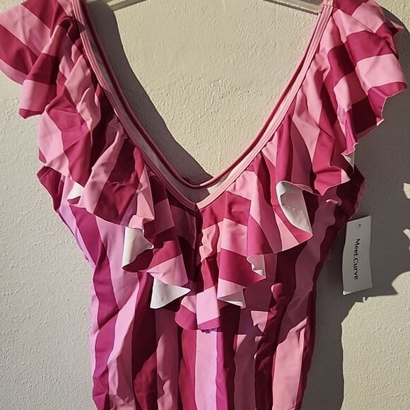 Meet Curve Swimsuit Pink Striped XL One Piece - Picture 2 of 4